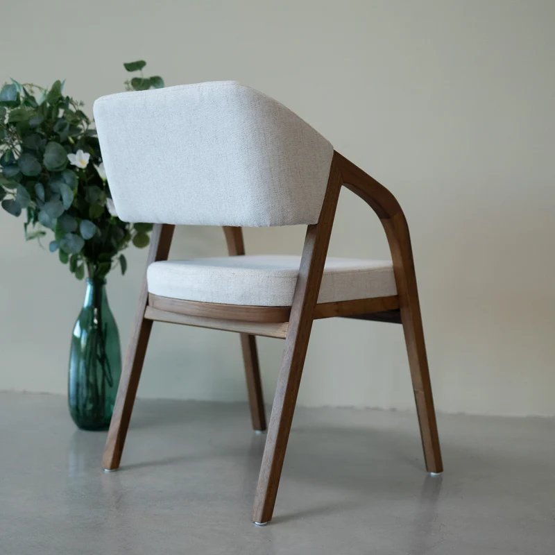 Chaise en chêne ou noyer massif SWEDEN | NordicStory