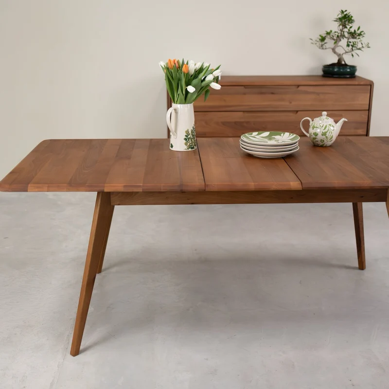 Table de salle à manger à rallonges en bois massif SWEDEN | NordicStory
