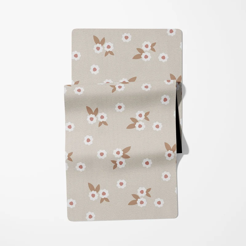 Tapis enfant beige à motifs floraux - Prénom personnalisable - Plusieurs tailles disponibles