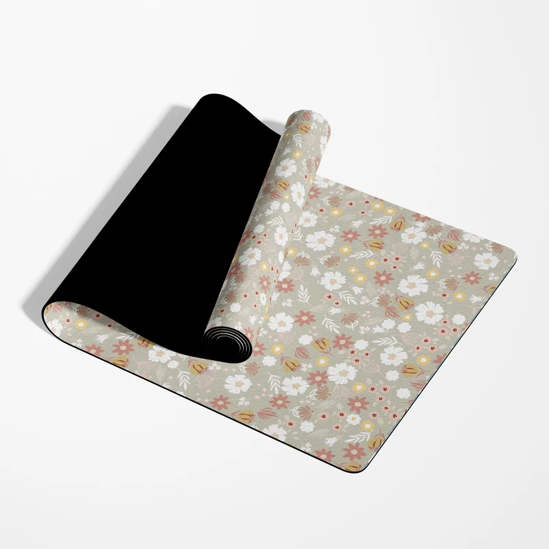 Tapis de chevet enfant motif fleurs sauvages - Prénom personnalisable - Plusieurs couleurs et tailles disponibles