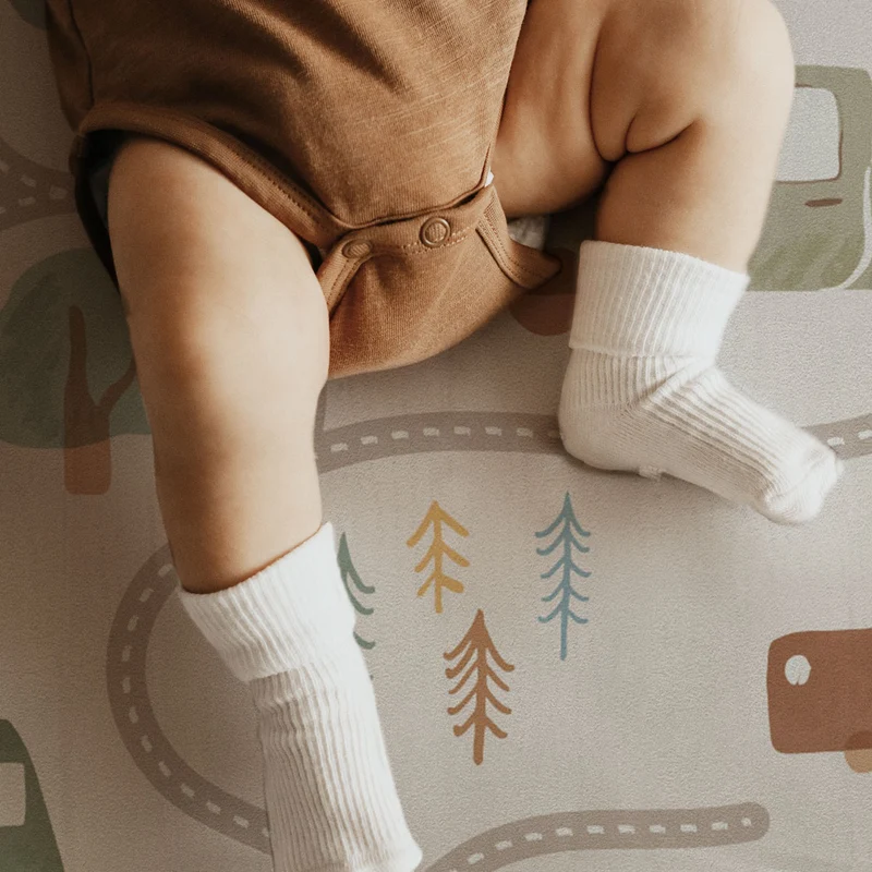 Tapis de jeu Roadtrip Car Track - Plusieurs tailles disponibles - Nom personnalisable