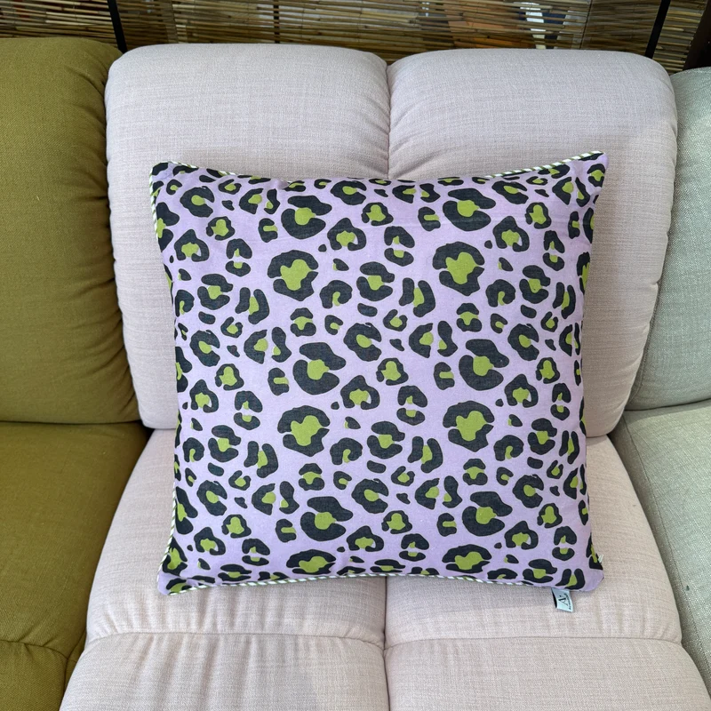 COUSSIN IMPRIMÉ LÉOPARD