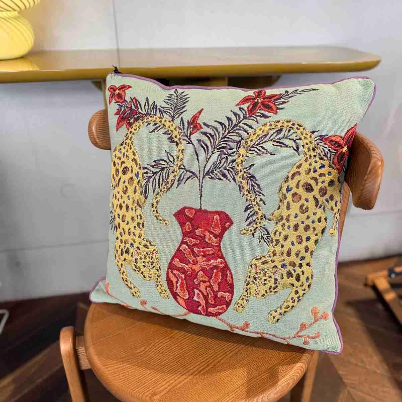 COUSSIN LEOPARD