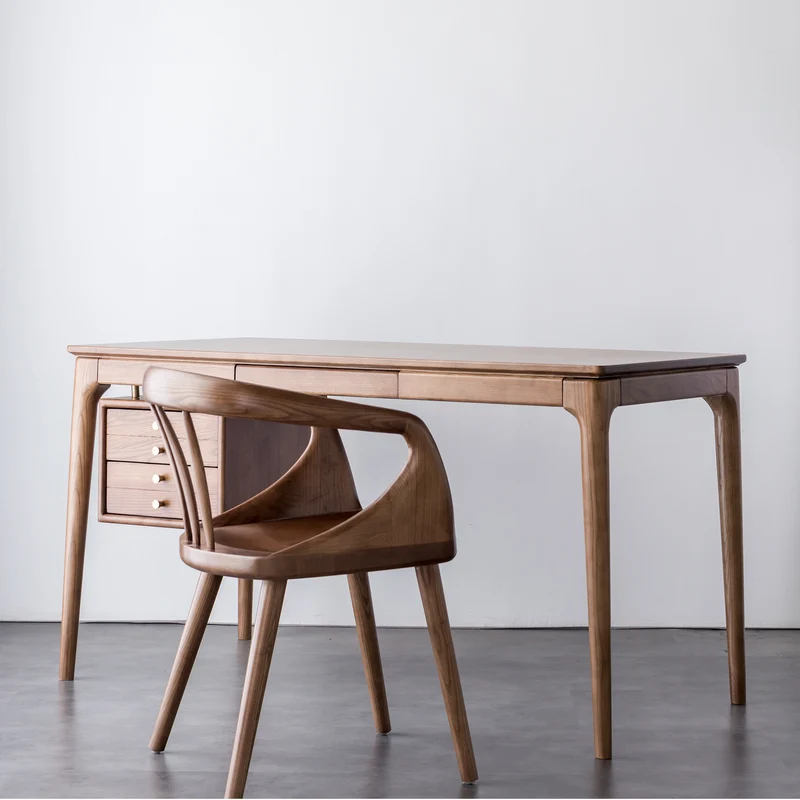 Fauteuil Vero en bois massif en couleur Noyer