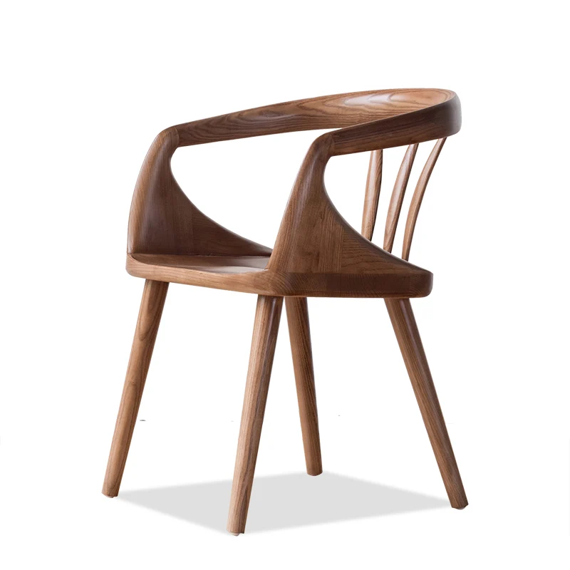 Fauteuil Vero en bois massif en couleur Noyer