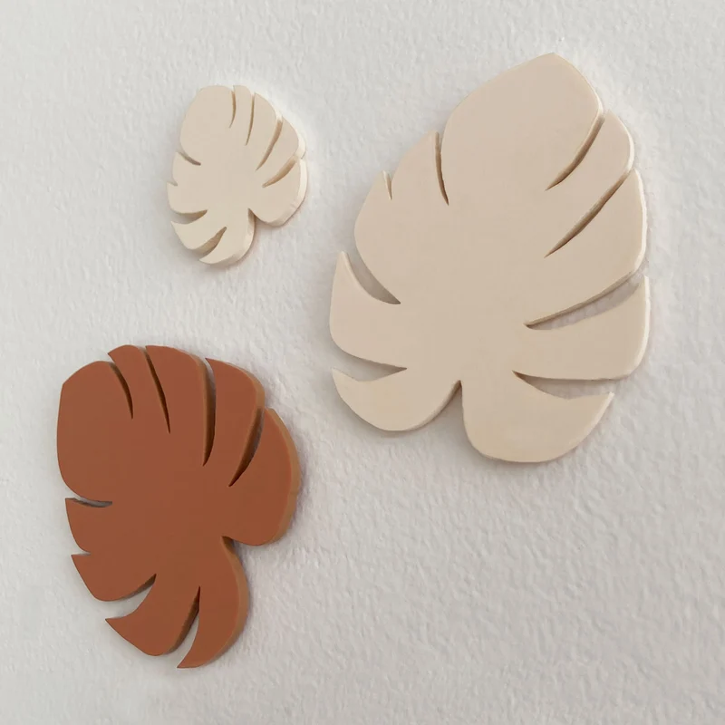 Décoration murale Monstera en acrylique - Plusieurs couleurs disponibles