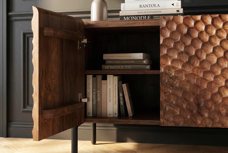 Meuble TV massif ADLON 160 cm en manguier marron métal noir avec façade 3D