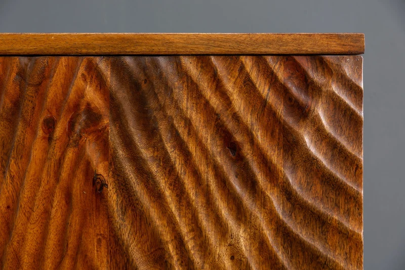 Meuble bar massif SCORPION 141cm en bois de manguier marron avec sculptures 3D élaborées