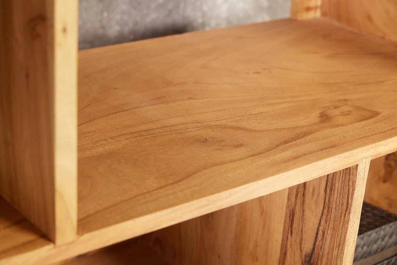 Bibliothèque en bois massif CUBUS 190cm acacia finition miel pieds métal étagère sur pied noire