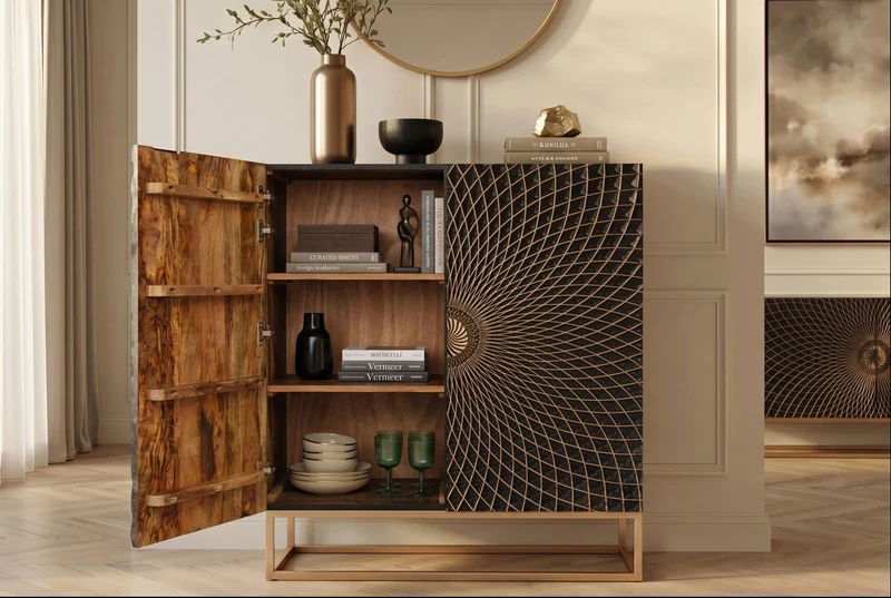 Buffet haut design ILLUSION 120cm en bois de manguier massif noir avec sculptures 3D structure en métal fer doré