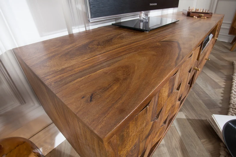 Meuble TV massif MYSTIC LIVING 140cm bois massif Sheesham marron finition pierre façade 3D