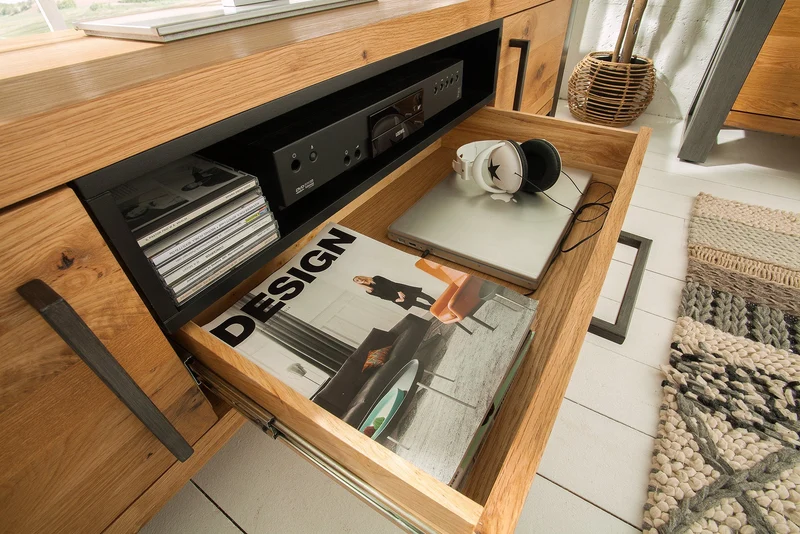 Meuble TV massif THOR 200 cm en chêne sauvage huilé au design industriel