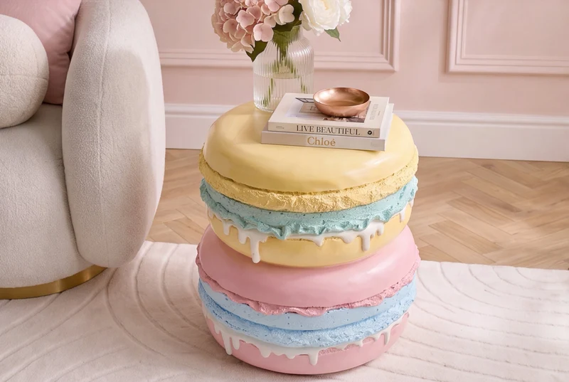 Table d’appoint extraordinaire MACARONS 50cm jaune rose en fibre de verre ronde fait main