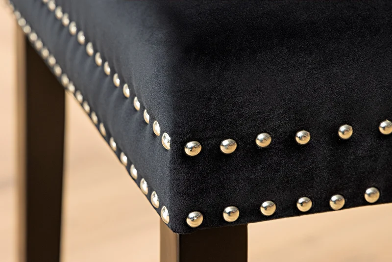Lot de 2x chaises Chesterfield CASTLE velours noir bois massif rivets décoratifs avec poignée confort