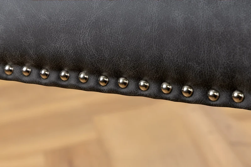 Lot de 2x chaises Chesterfield CASTLE simili cuir noir rivets décoratifs en bois d'hévéa
