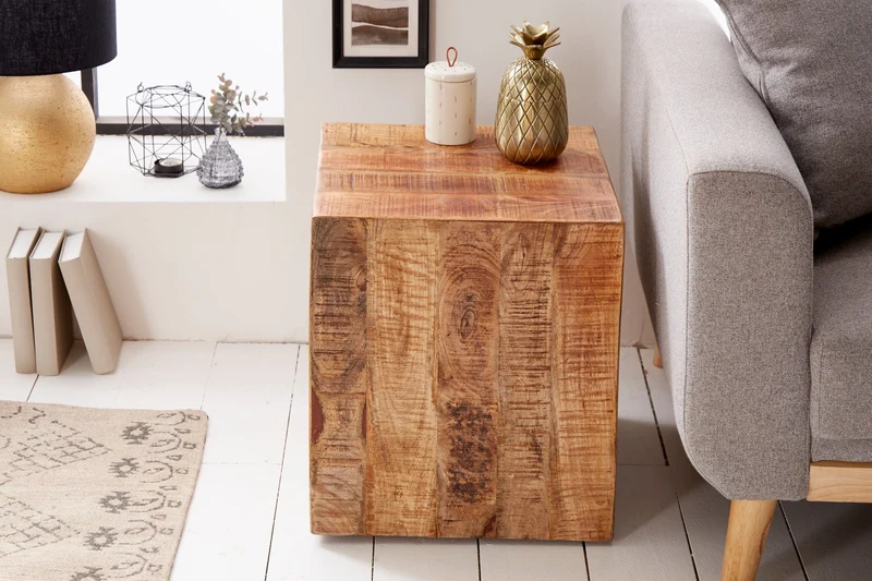 Table d'appoint massive FACTORY 45cm en bois de manguier naturel flammé sur roulettes