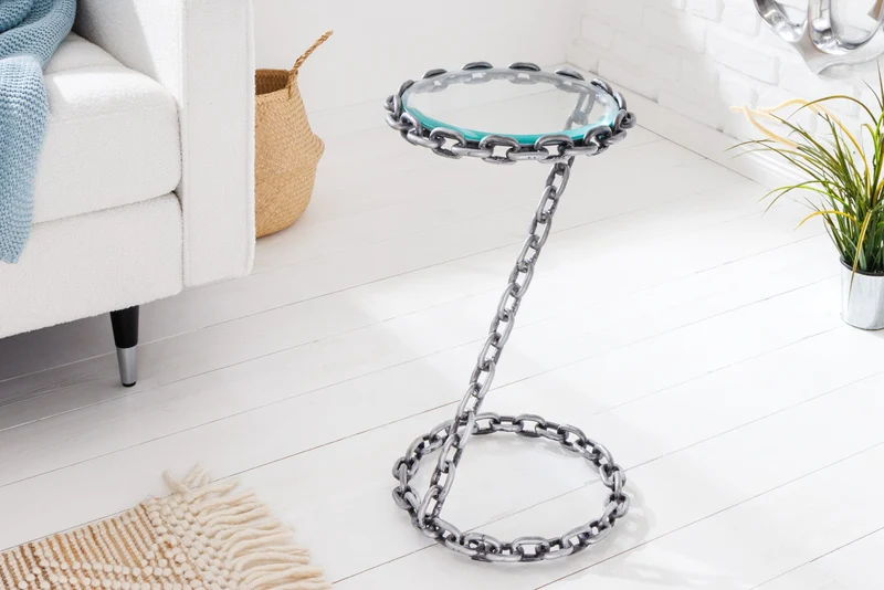 Table d'appoint design CHAINS 35 cm en métal argenté fait main, plateau rond en verre, cadre en chaîne