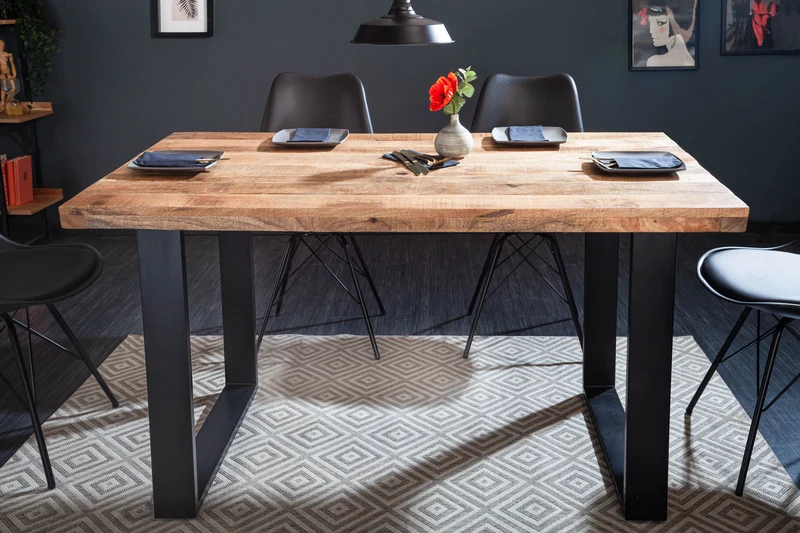 Table à manger solide IRON CRAFT 120 cm en bois de manguier, cadre en fer noir, chemin de table design industriel