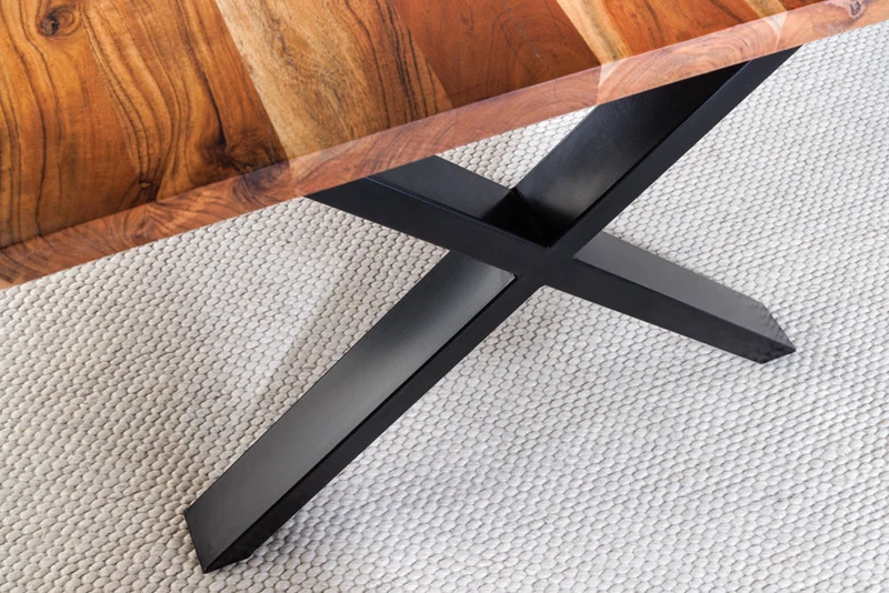 Table à manger en bois massif MAMMUT 160cm bord acacia structure X design industriel plateau 2,6 cm