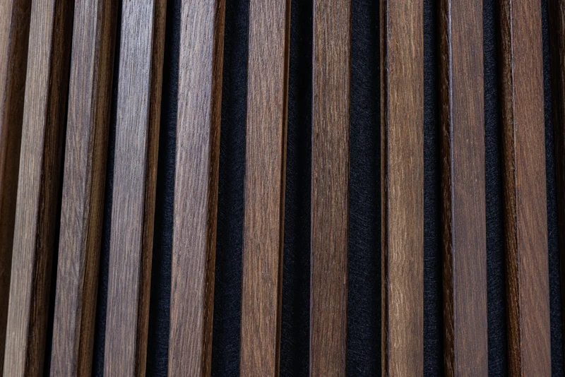 Table à manger ronde VALHALLA WOOD 140cm piètement pilier en chêne fumé