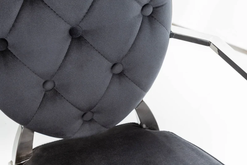 Chaise élégante MODERN BAROCK en velours noir avec accoudoirs et boutons décoratifs