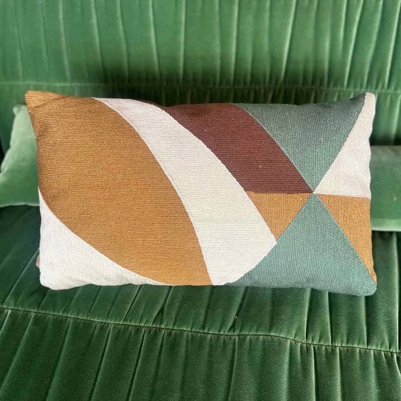 COUSSIN BRODERIE
