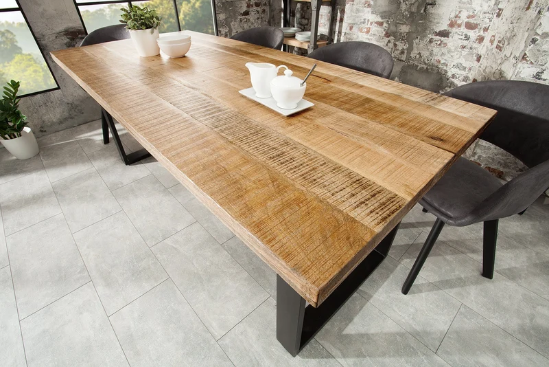 Table à manger solide IRON CRAFT 200 cm en bois de manguier naturel, structure luge en fer, design industriel