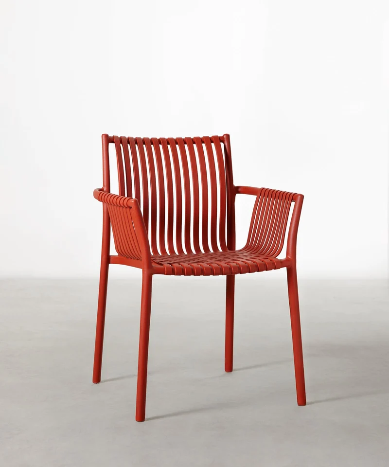 Silla de Polipropileno con Reposabrazos Salma