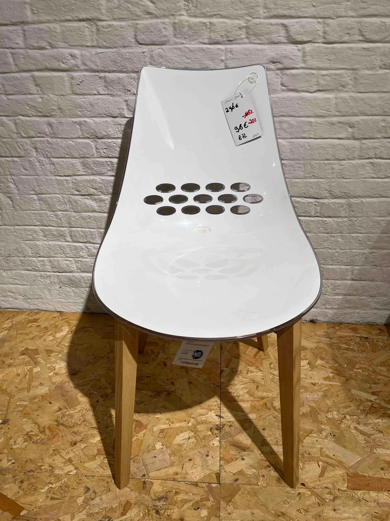 Chaise Connubia - Jam White (Modèle d'exposition)