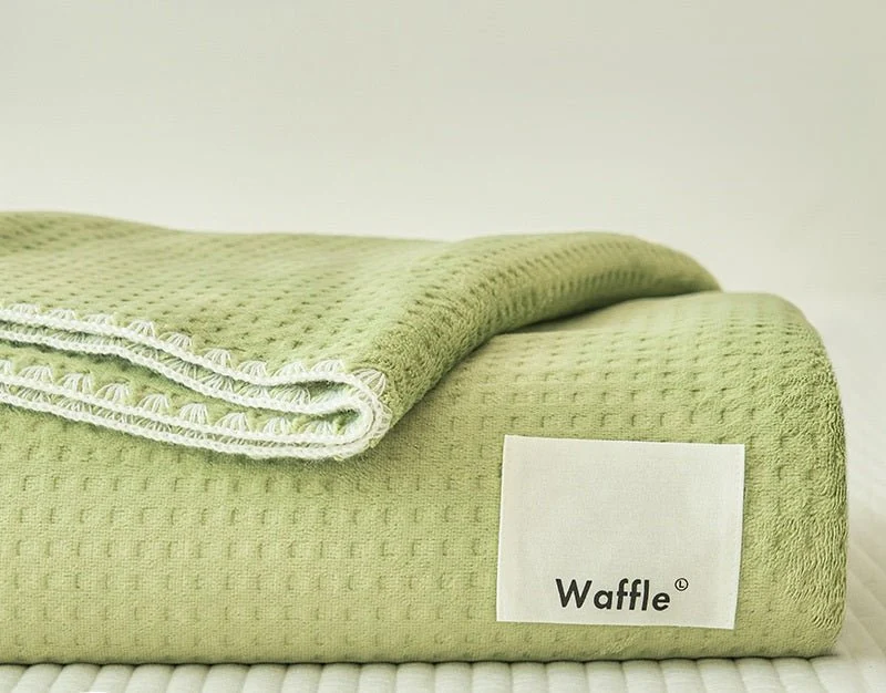 Plaid vert gaufré surpiqûres blanche 150 x 200 cm WAFFLE