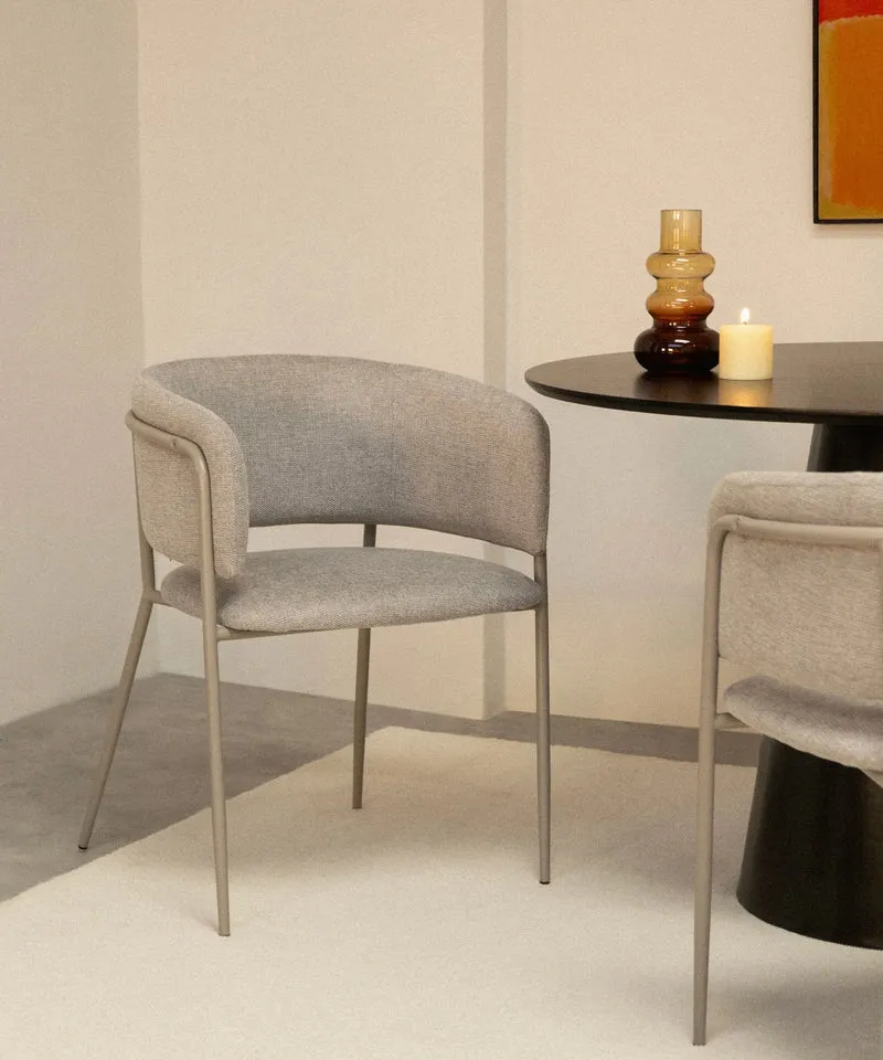 Silla de Comedor en Tela y Metal con Reposabrazos Teresa