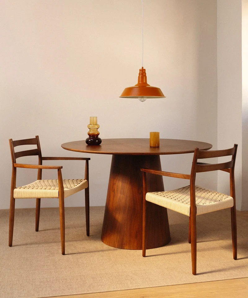 Silla de Comedor en Madera y Cuerda Trenzada con Reposabrazos Nona Arms