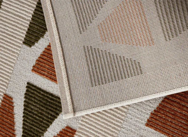 Tapis beige à motifs géométriques verts et terracotta 200 x 290 cm IONA
