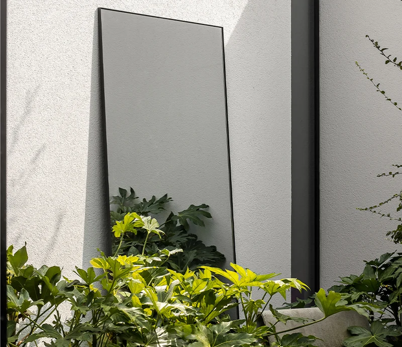 Grand miroir extérieur jardin 175x80 cm aluminium noir – Lucka