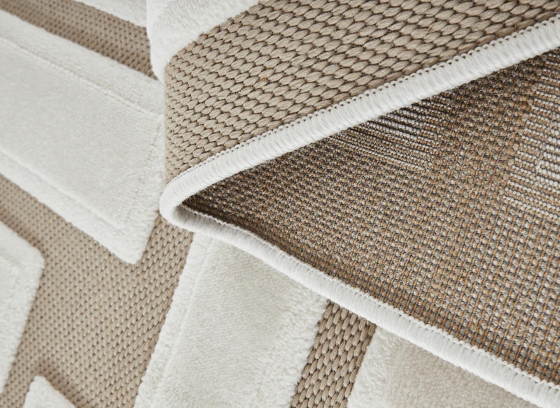 Tapis beige foncé à lettres beiges 160 x 230 cm KEZIA