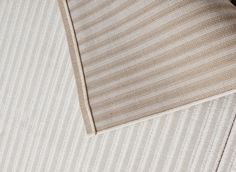 Tapis blanc écru à motifs chevrons 160 x 230 cm AMONA