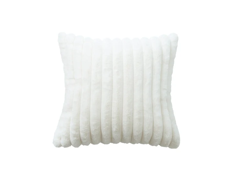 Coussin carré en velours côtelé effet fourrure blanc écru 45x45 cm URBAIN