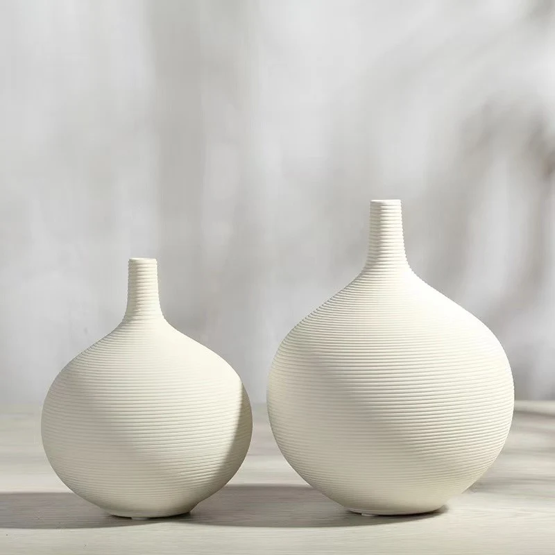 Vase en ceramique blanc, D12,8xH15,7cm