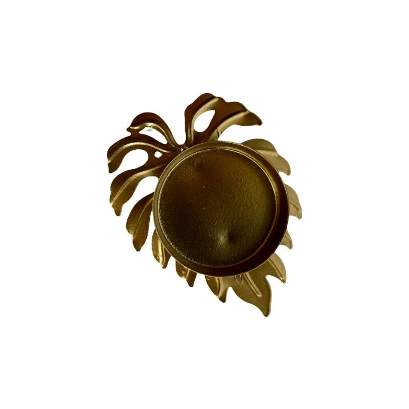 Photophore en métal doré, 6,2x8xH2cm