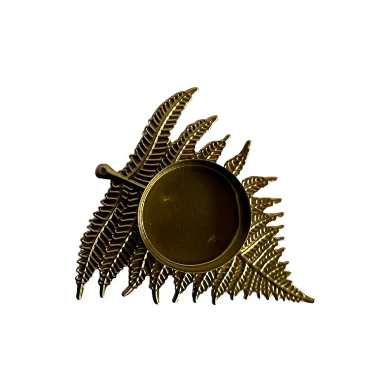 Photophore en métal doré, 9,5x14xH1,7cm