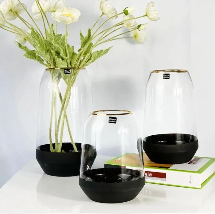 Vase en verre avec fond noir et bordure dorée, D9xH17CM
