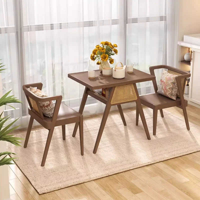 Ensemble table et 2 chaises en bois massif peu encombrant