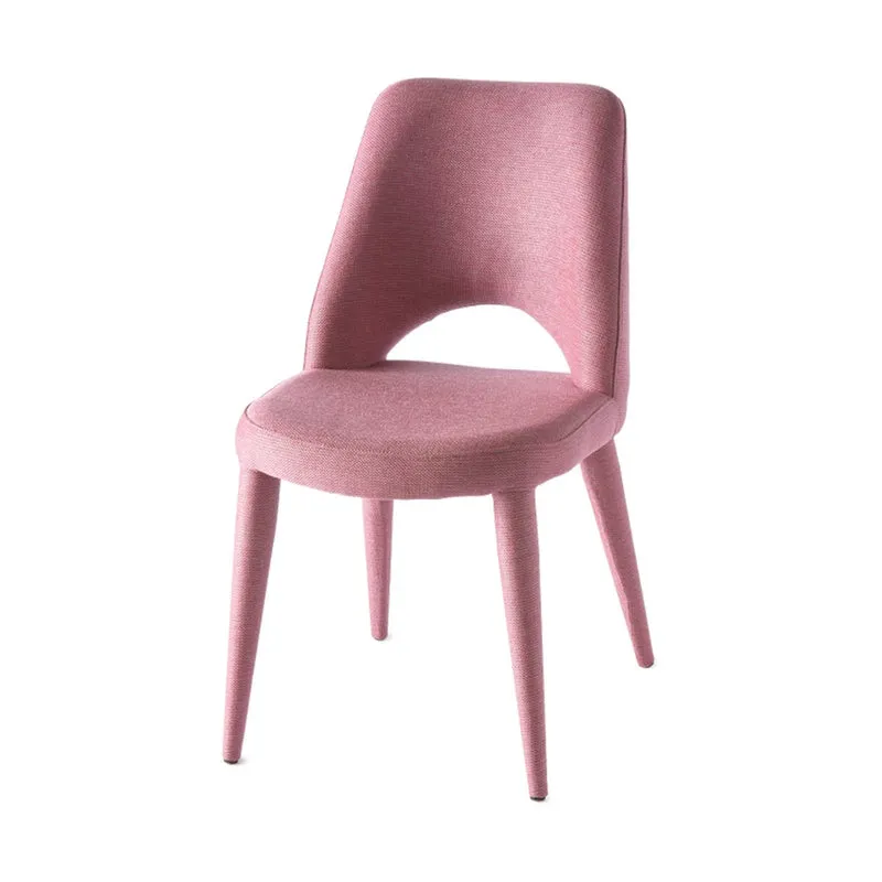 CHAISE HOLY
