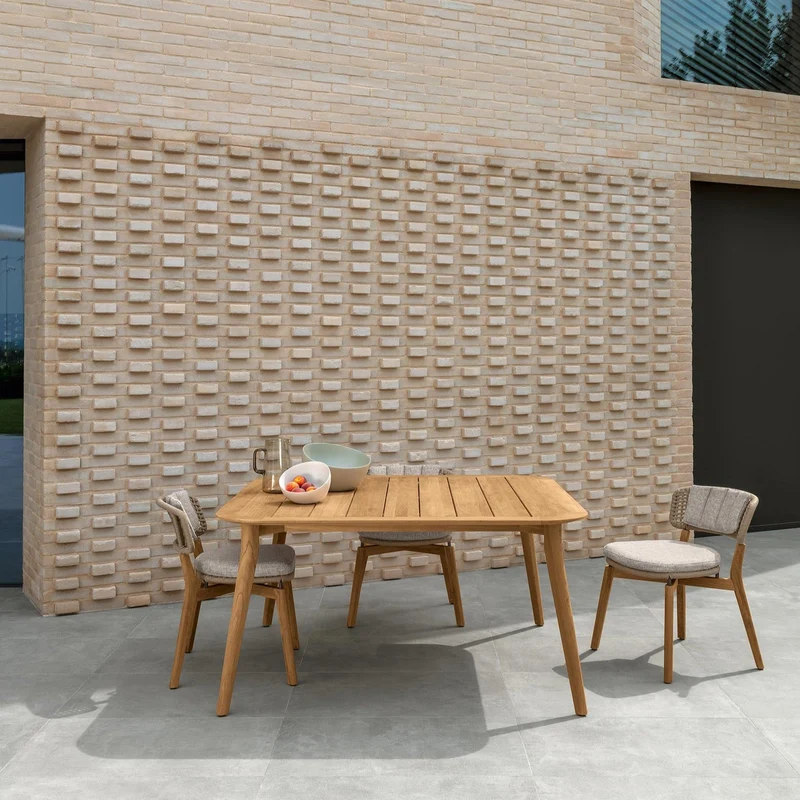 Ensemble Table & Chaises - Moon Teck
