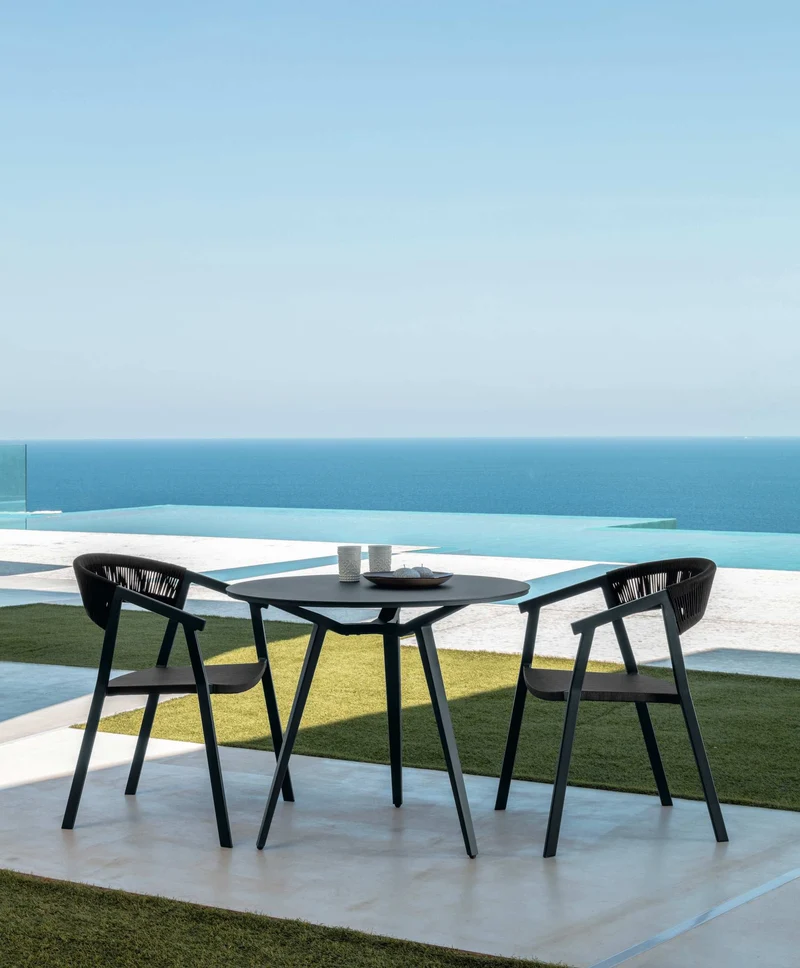 Ensemble Table & Chaises - Milo